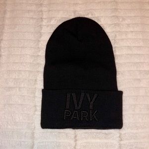 NWOT Ivy Park Beanie — Black